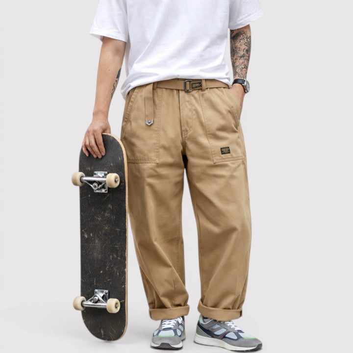 KYVE 通気性抜群のカーゴパンツ
