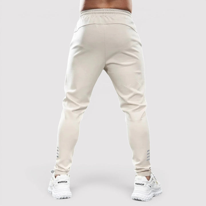CERO 通気性のあるストレッチパンツ